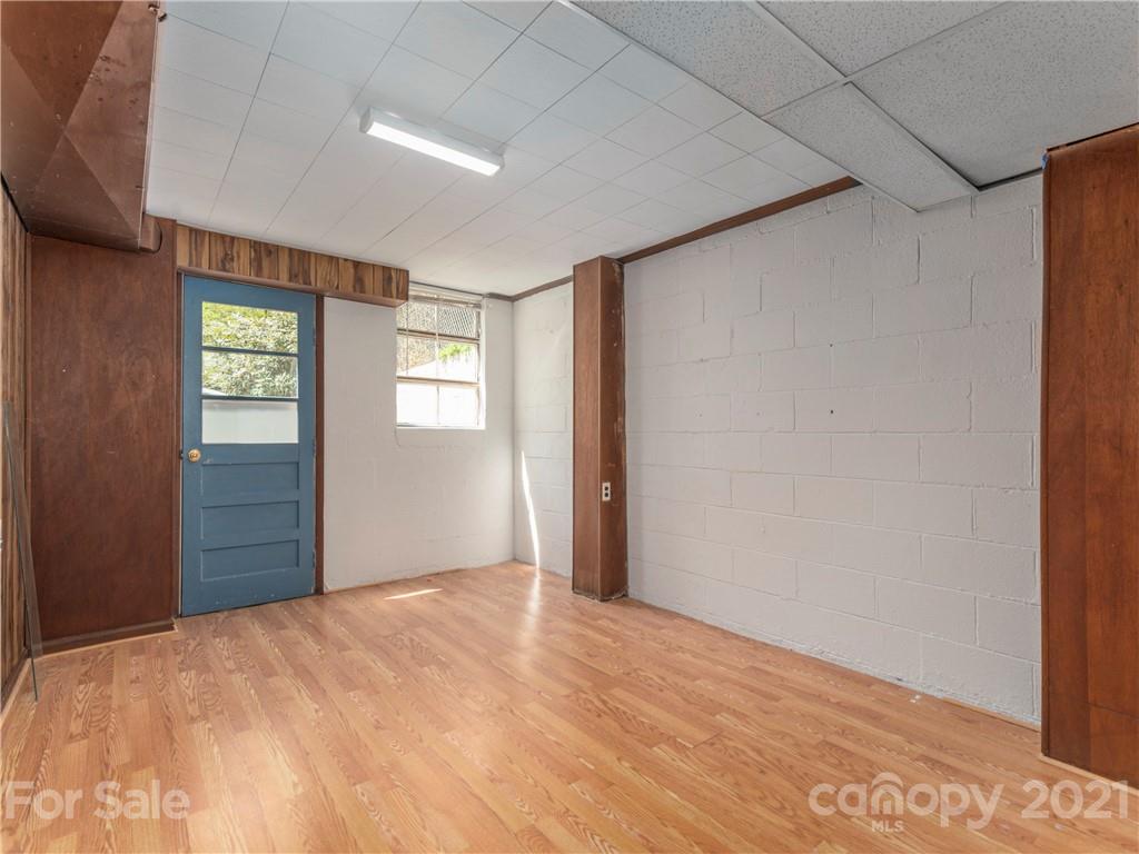 260 Bear Creek Road Asheville NC 28806
