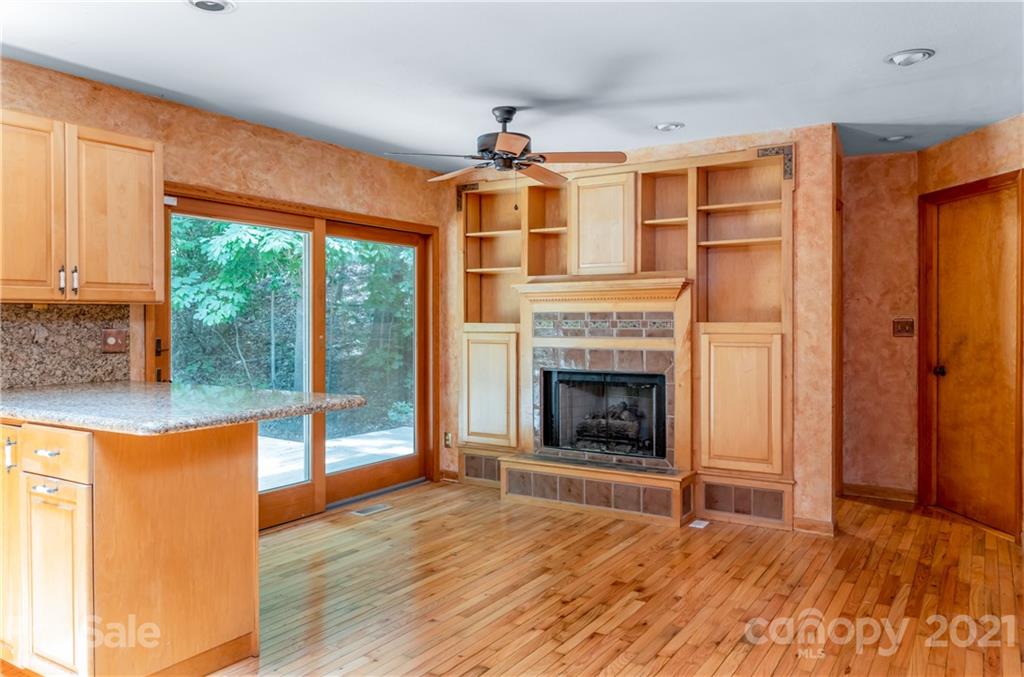 14 Elmwood Lane Asheville NC 28803