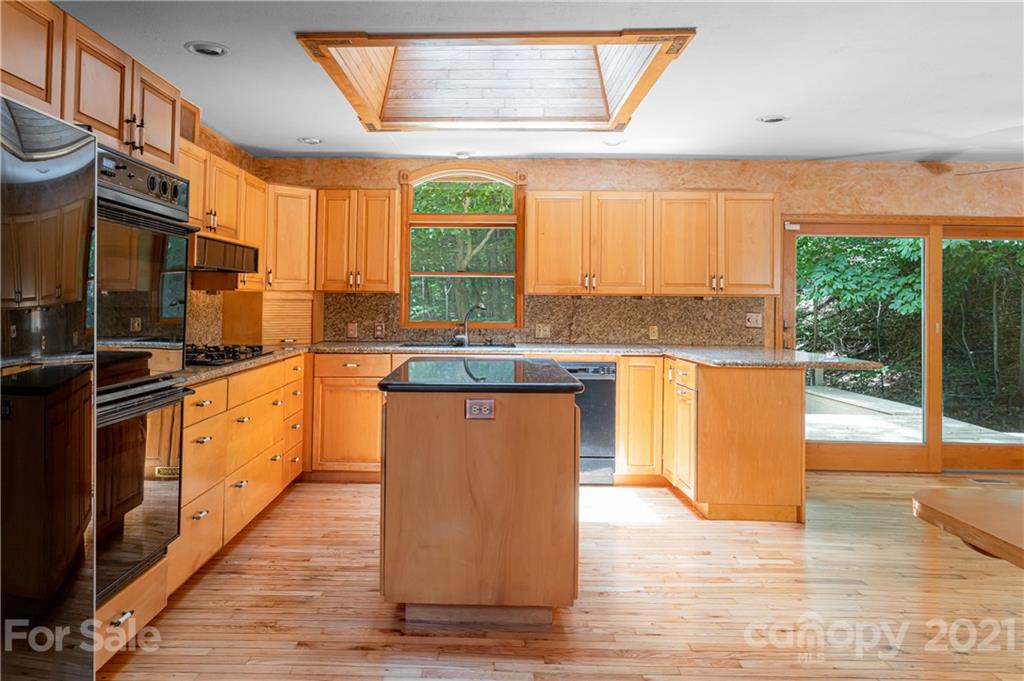 14 Elmwood Lane Asheville NC 28803