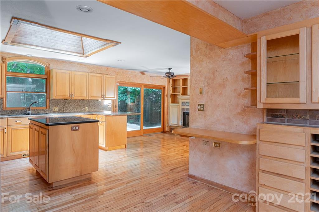 14 Elmwood Lane Asheville NC 28803