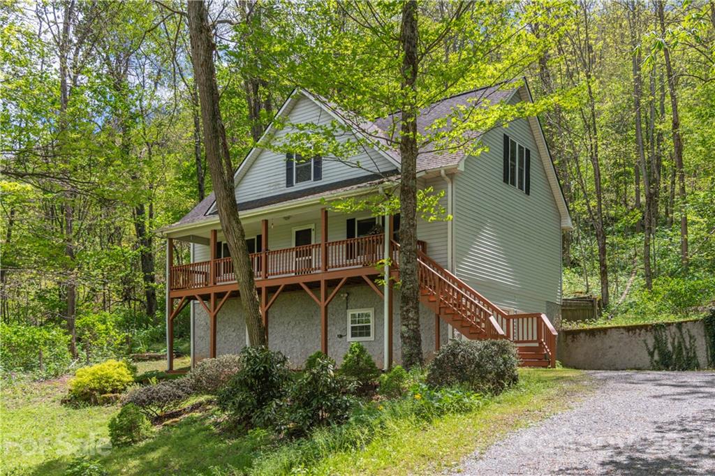 975 Apple Creek Road Waynesville NC 28786
