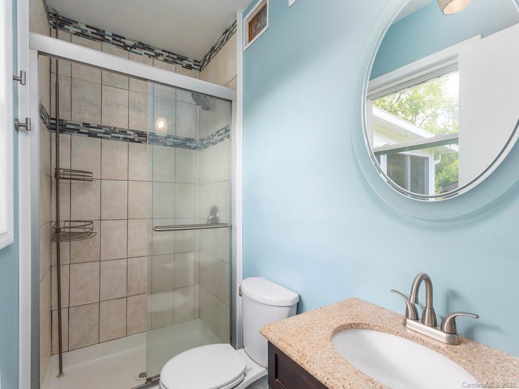 5 Lancelot Lane Asheville NC 28806
