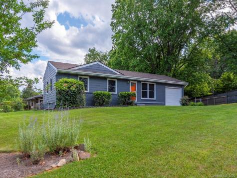 5 Lancelot Lane Asheville NC 28806