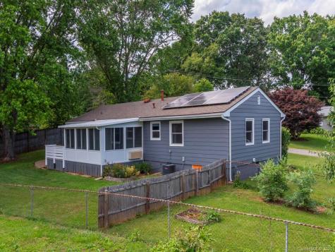 5 Lancelot Lane Asheville NC 28806