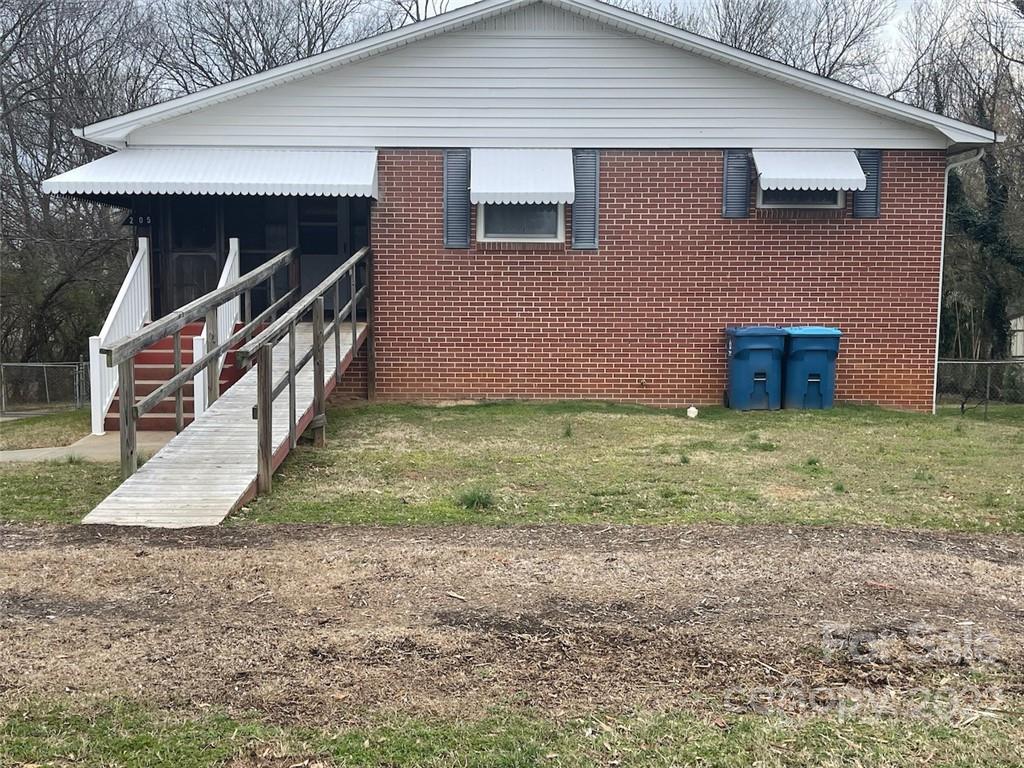 205 27th Street SW Hickory NC 28602
