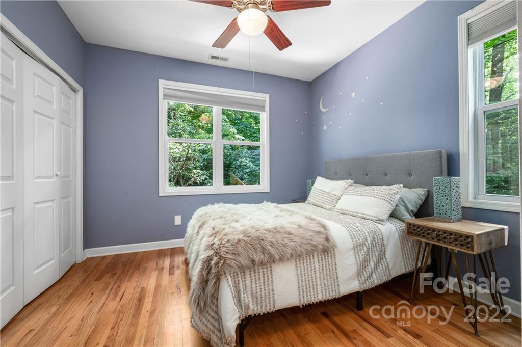 25 Vivian Avenue Asheville NC 28801