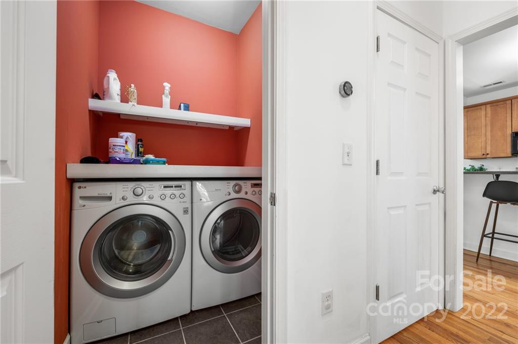 25 Vivian Avenue Asheville NC 28801