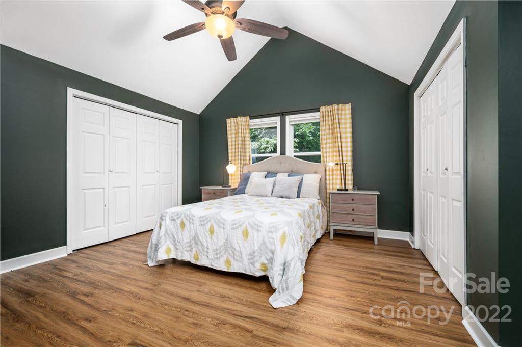 25 Vivian Avenue Asheville NC 28801