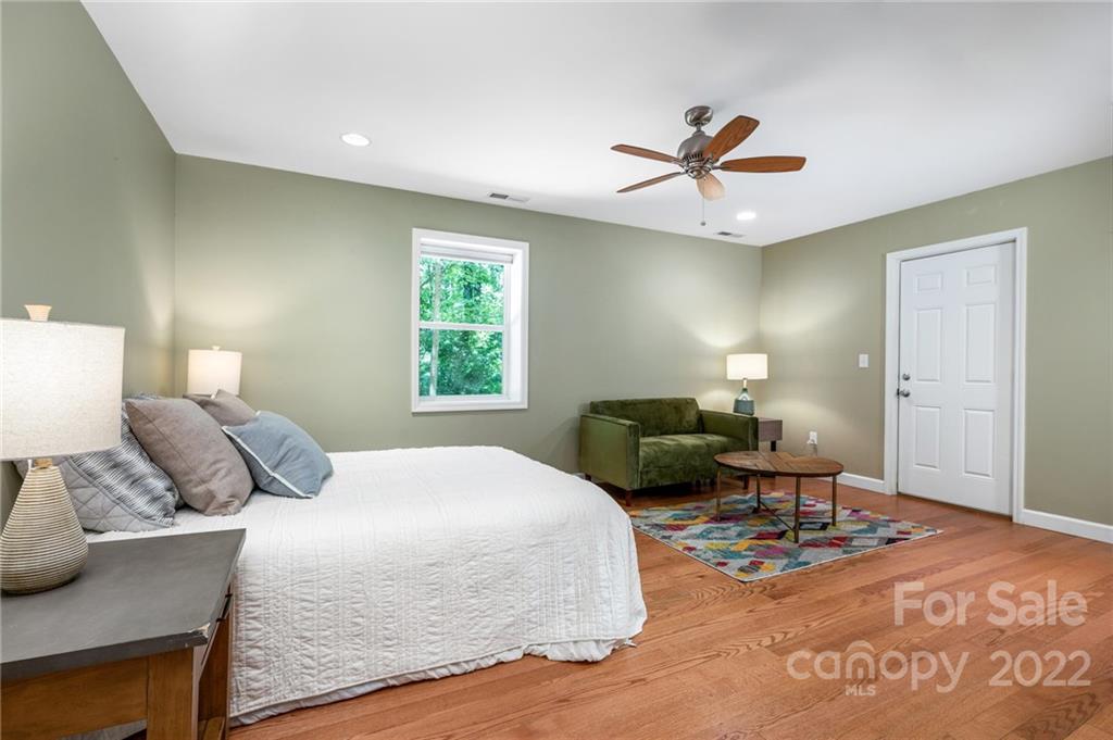 25 Vivian Avenue Asheville NC 28801