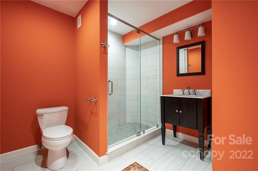 25 Vivian Avenue Asheville NC 28801