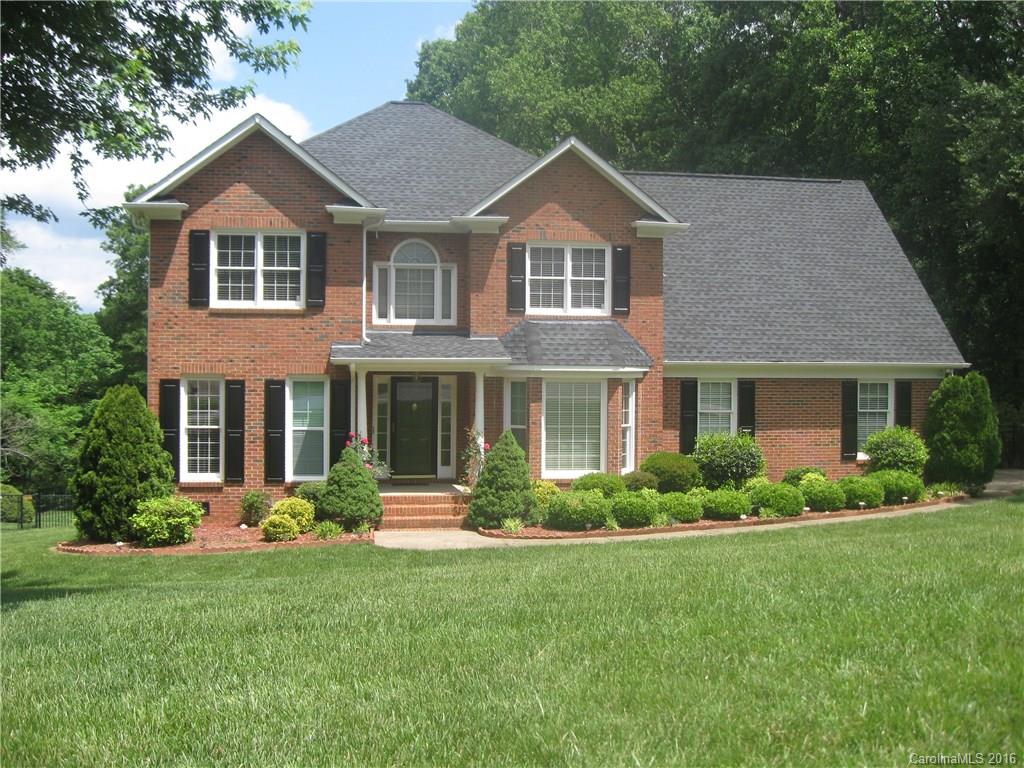 1662 Village Court Gastonia NC 28054
