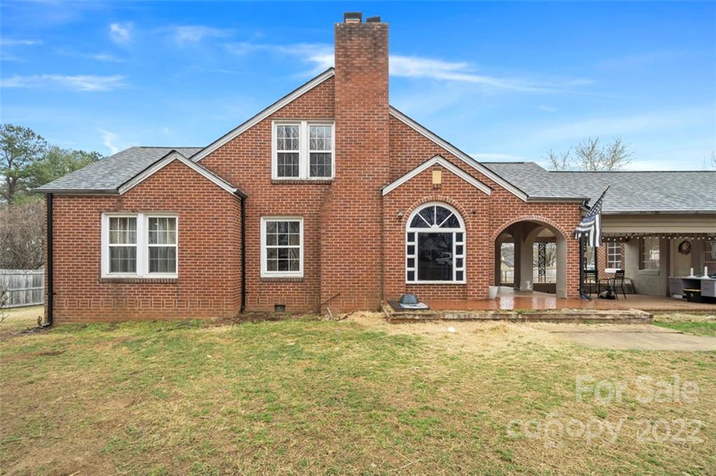 102 Mccall Street Morganton NC 28655