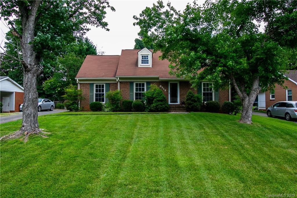 6212 Running Deer Road Charlotte NC 28214