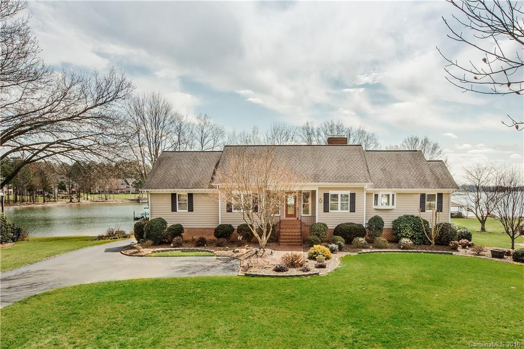 185 Castaway Trail Mooresville NC 28117