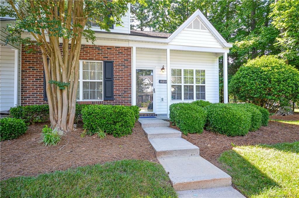 10255 Reindeer Way Lane Charlotte NC 28216