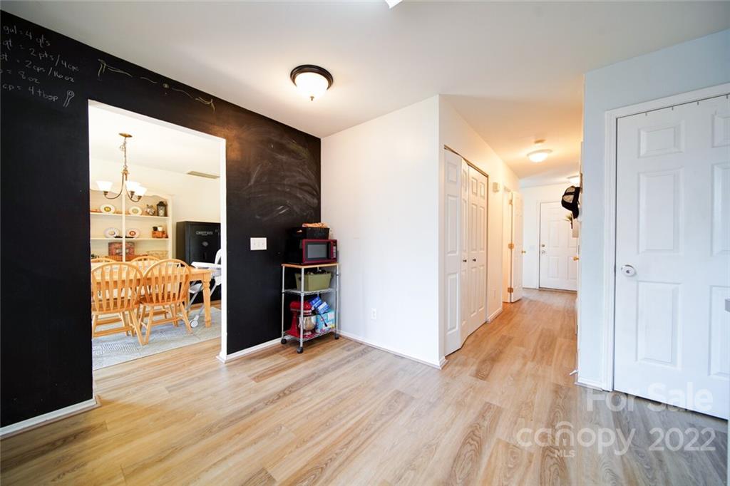 2031 Mallard Woods Place Charlotte NC 28262