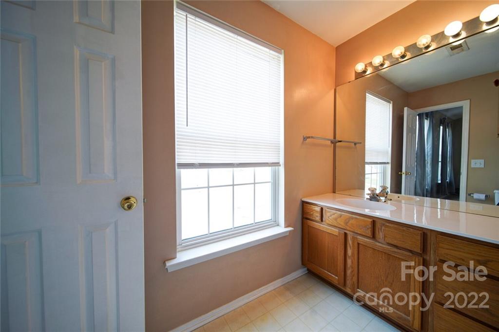 2031 Mallard Woods Place Charlotte NC 28262