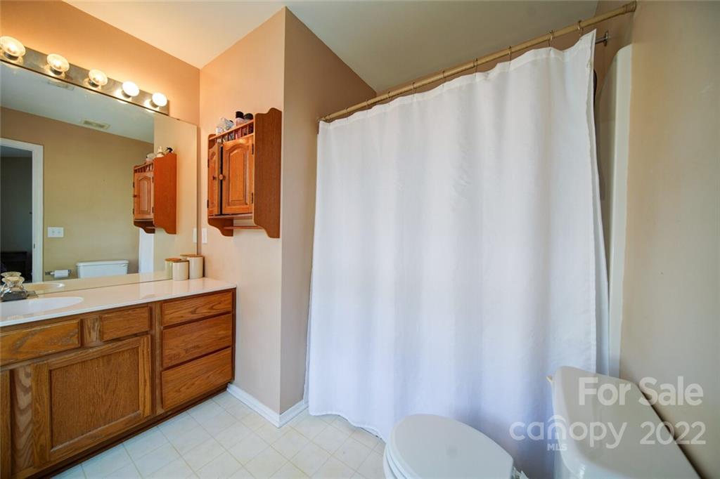 2031 Mallard Woods Place Charlotte NC 28262
