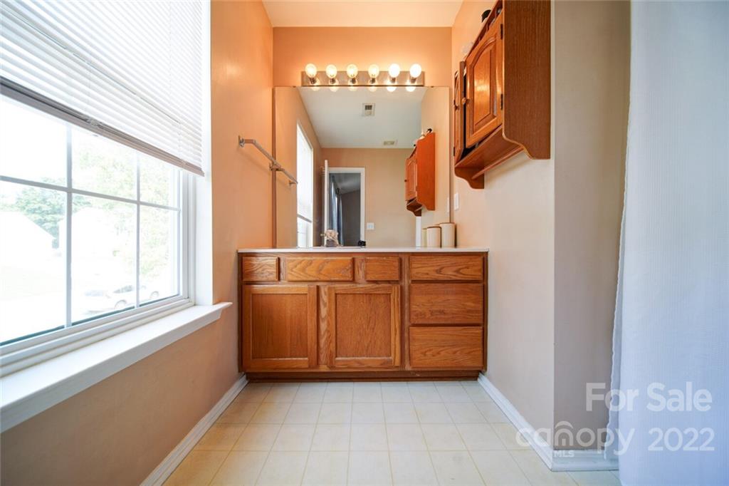 2031 Mallard Woods Place Charlotte NC 28262