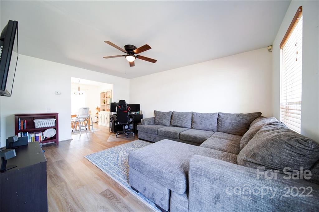 2031 Mallard Woods Place Charlotte NC 28262