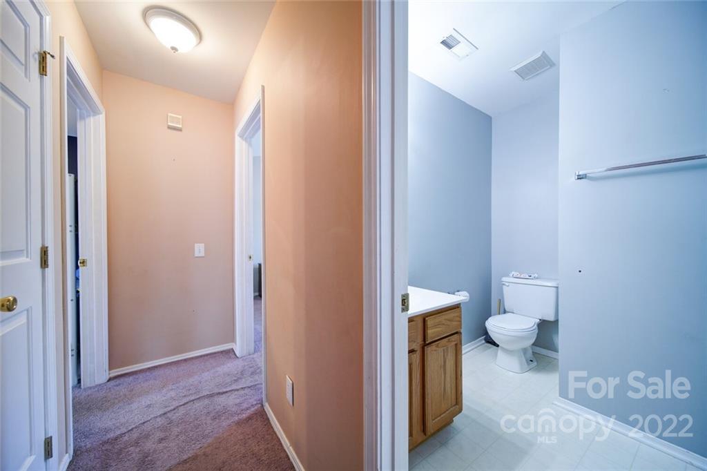 2031 Mallard Woods Place Charlotte NC 28262