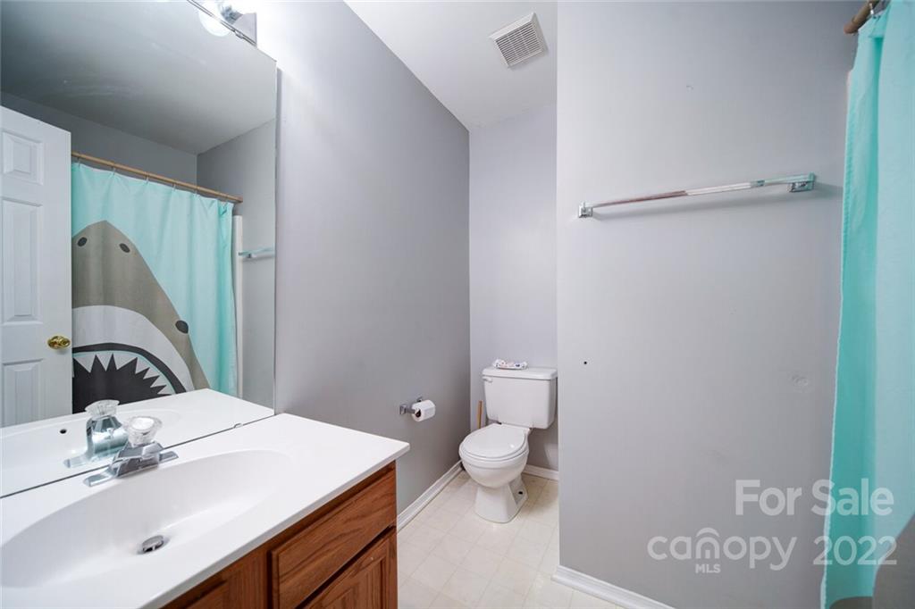 2031 Mallard Woods Place Charlotte NC 28262