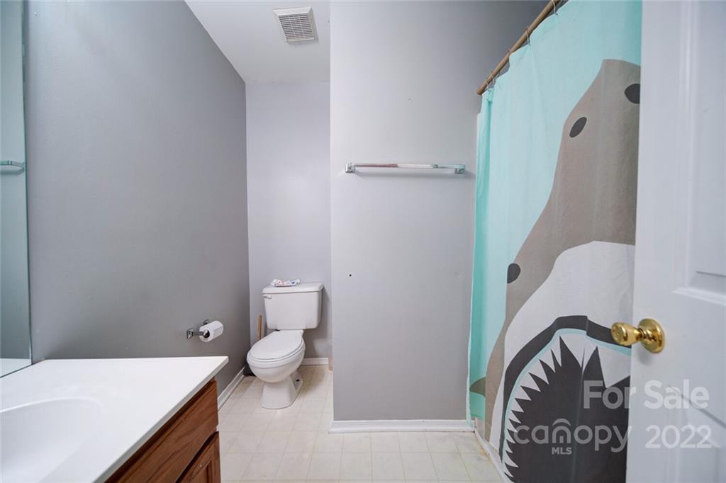 2031 Mallard Woods Place Charlotte NC 28262