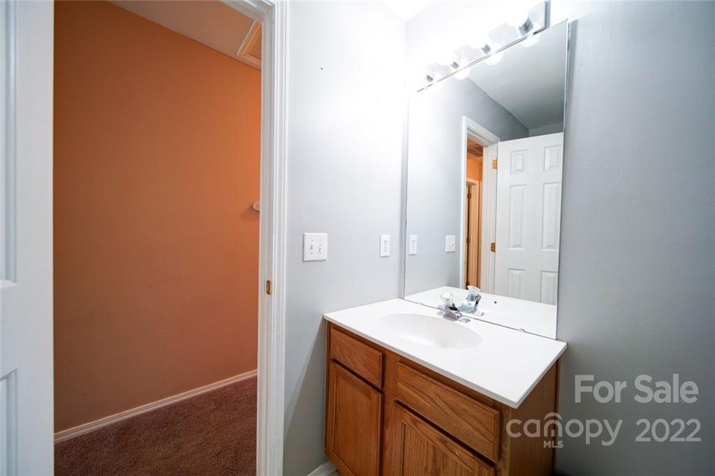 2031 Mallard Woods Place Charlotte NC 28262