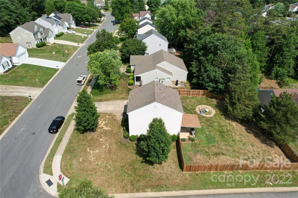 2031 Mallard Woods Place Charlotte NC 28262