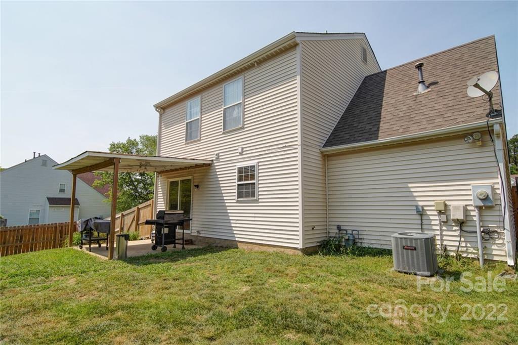 2031 Mallard Woods Place Charlotte NC 28262