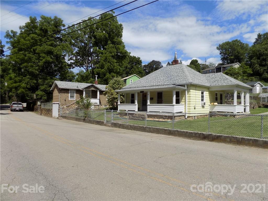 295 Holtzclaw Street Canton NC 28716