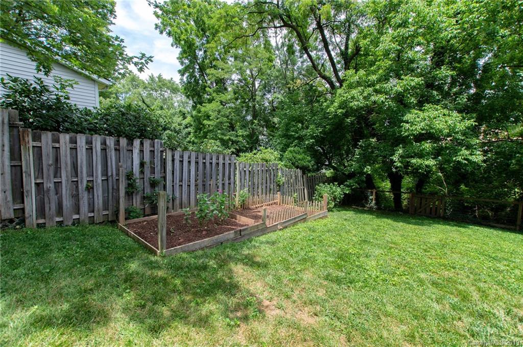 20 Yale Street Asheville NC 28806