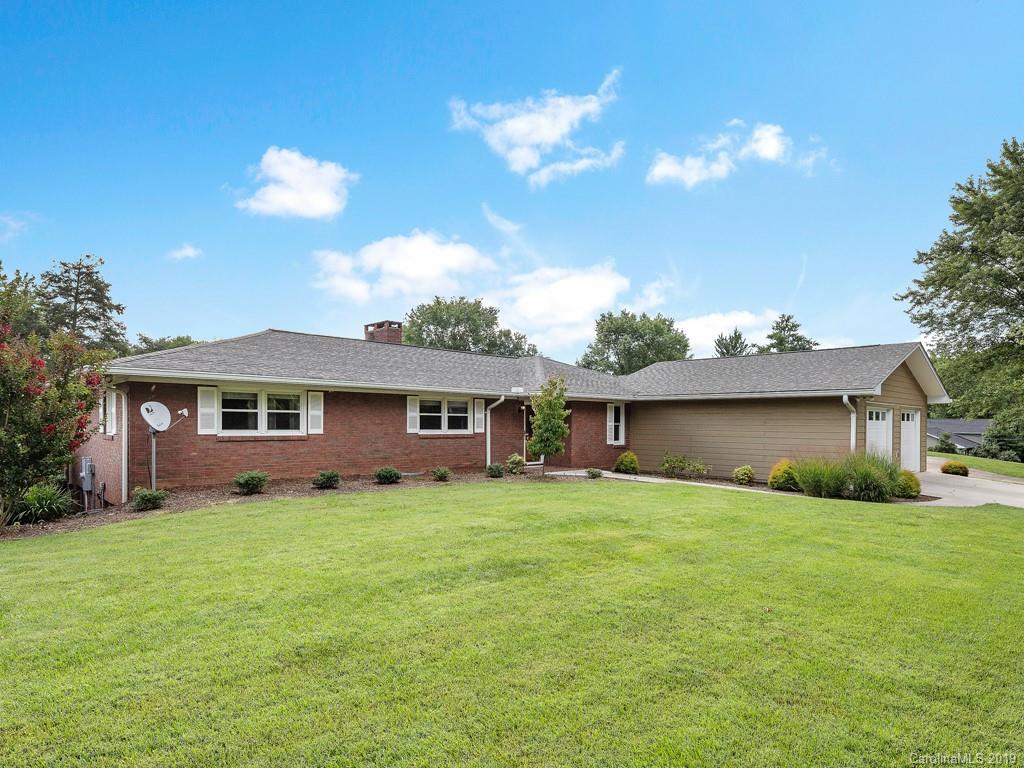 1 Glencliff Road Candler NC 28715