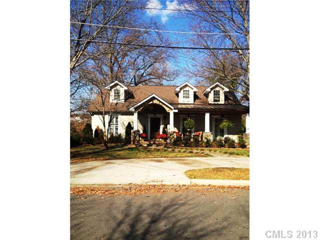 2016 Hassell Place Charlotte NC 28209