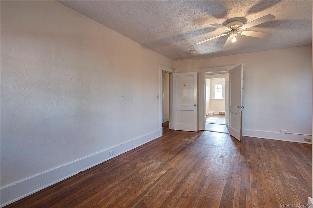 158 Brucemont Circle Asheville NC 28806