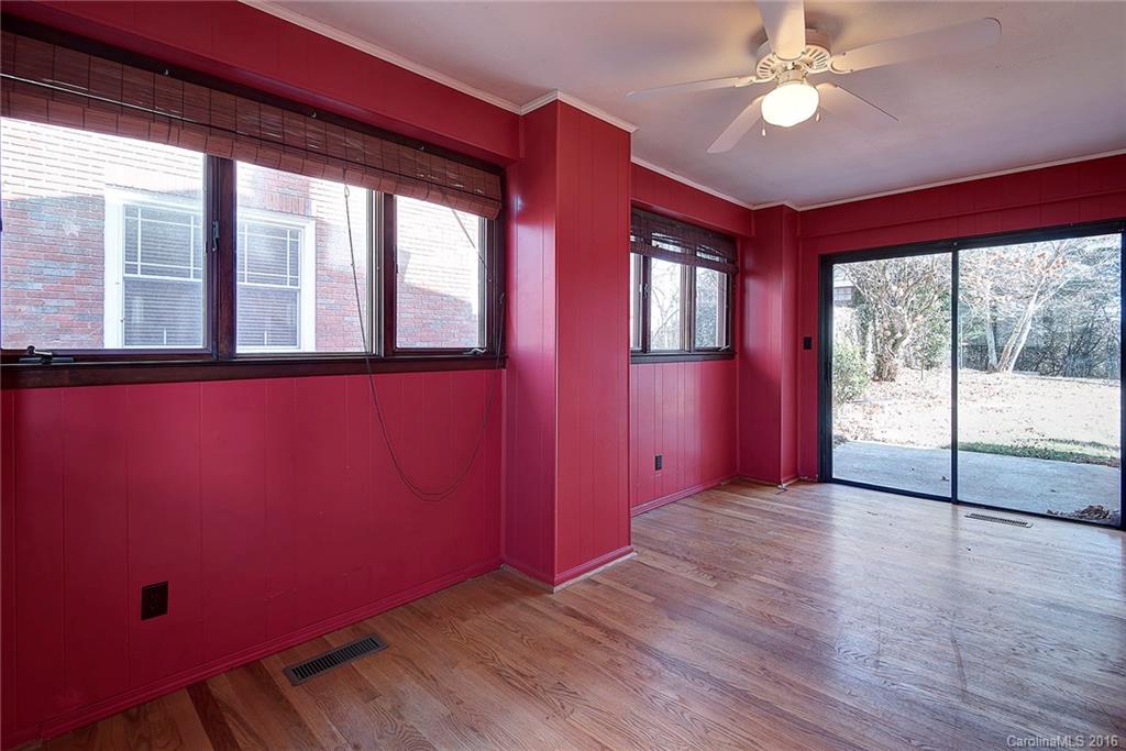 158 Brucemont Circle Asheville NC 28806