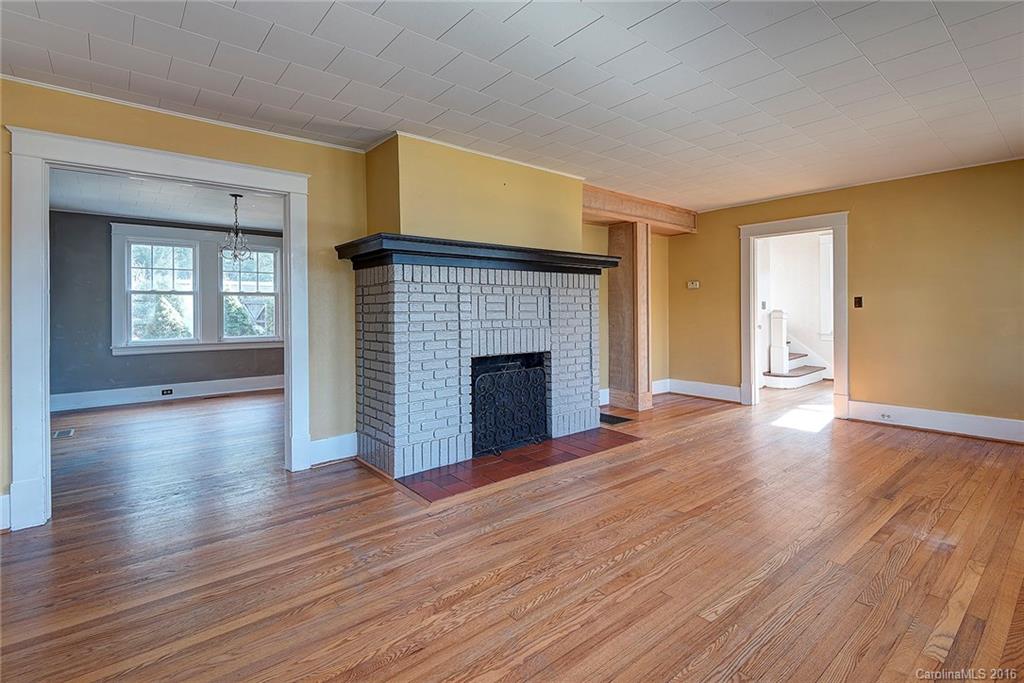 158 Brucemont Circle Asheville NC 28806