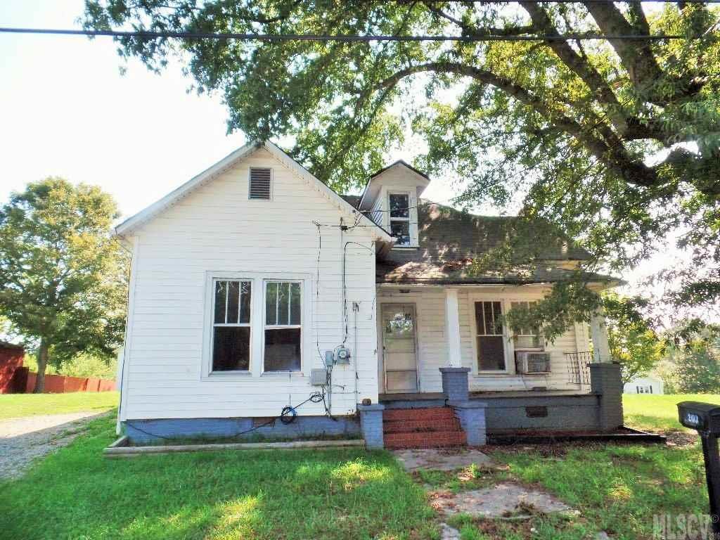 209 N Davis Avenue Newton NC 28658