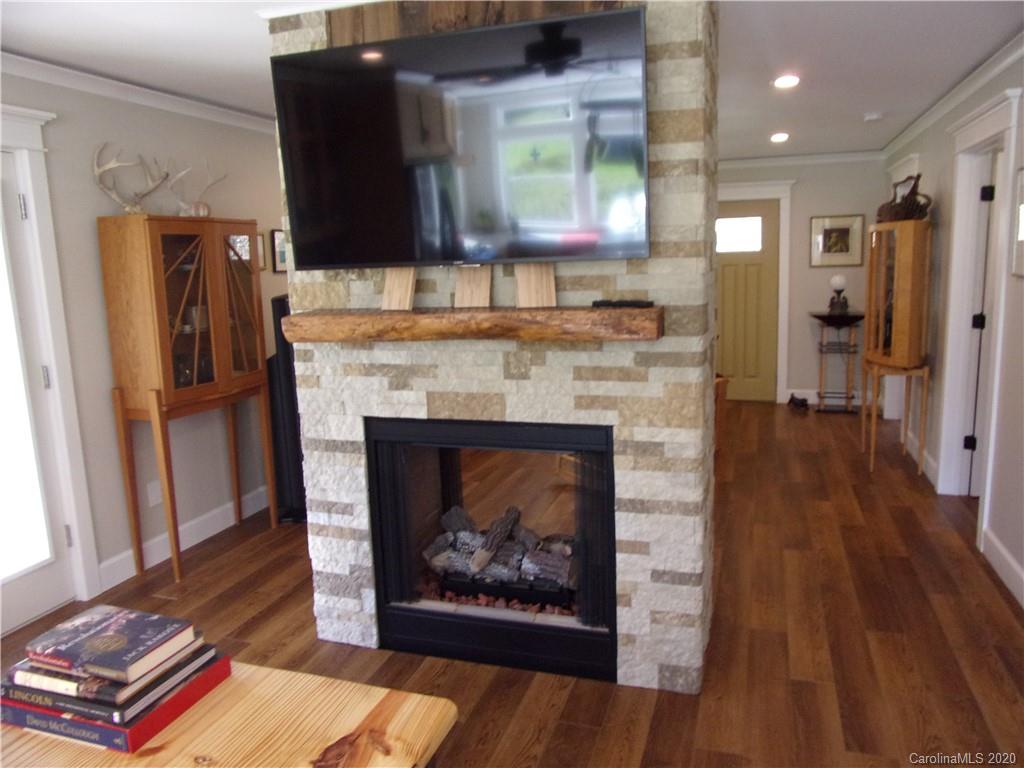 27 Maney Branch Road Weaverville NC 28787