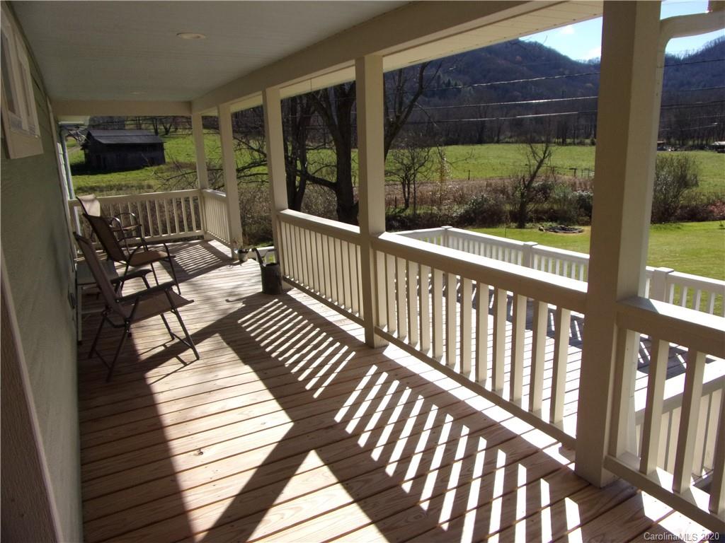 27 Maney Branch Road Weaverville NC 28787