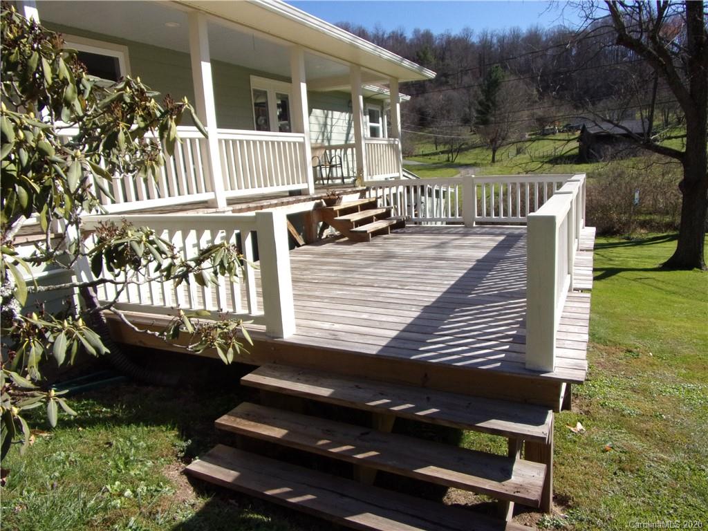27 Maney Branch Road Weaverville NC 28787