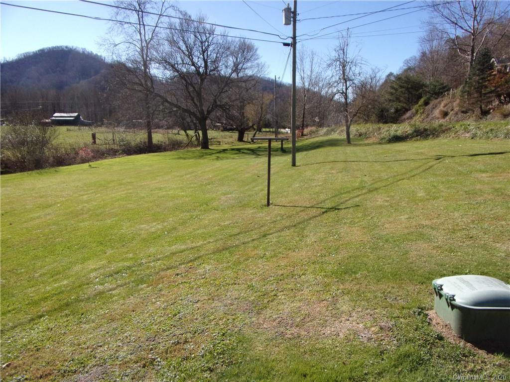 27 Maney Branch Road Weaverville NC 28787