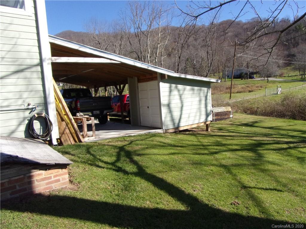 27 Maney Branch Road Weaverville NC 28787
