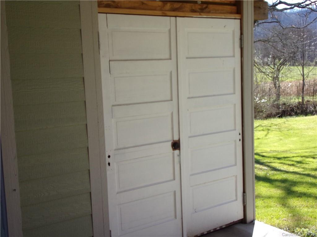 27 Maney Branch Road Weaverville NC 28787