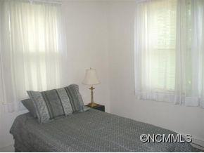 11 Temple Avenue Asheville NC 28804