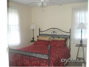 11 Temple Avenue Asheville NC 28804