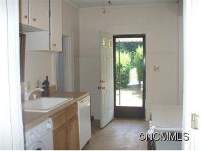 11 Temple Avenue Asheville NC 28804