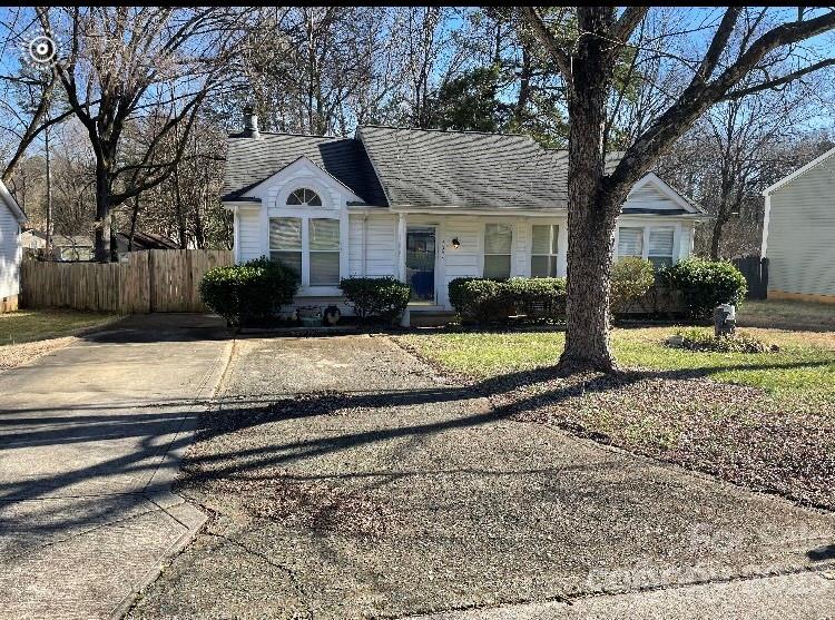 7326 Glenmont Drive Charlotte NC 28227