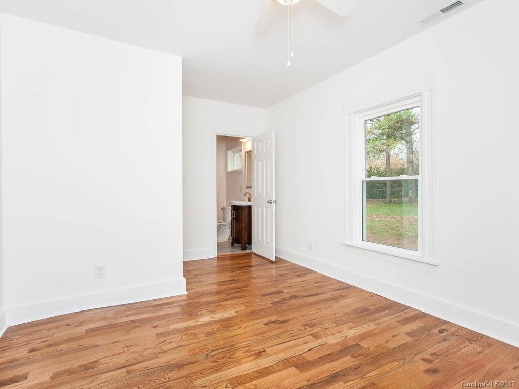 126 Hanover Street Asheville NC 28806