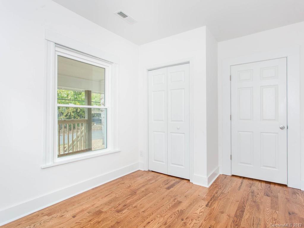 126 Hanover Street Asheville NC 28806